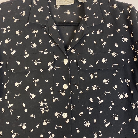 Vintage 90s LIZ CLAIBORNE Ditzy Floral Short Sleeve Button Up! Small - Picture 2 of 3